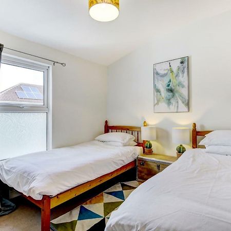 Lovely 3 Bed House In Bristolヴィラ エクステリア 写真