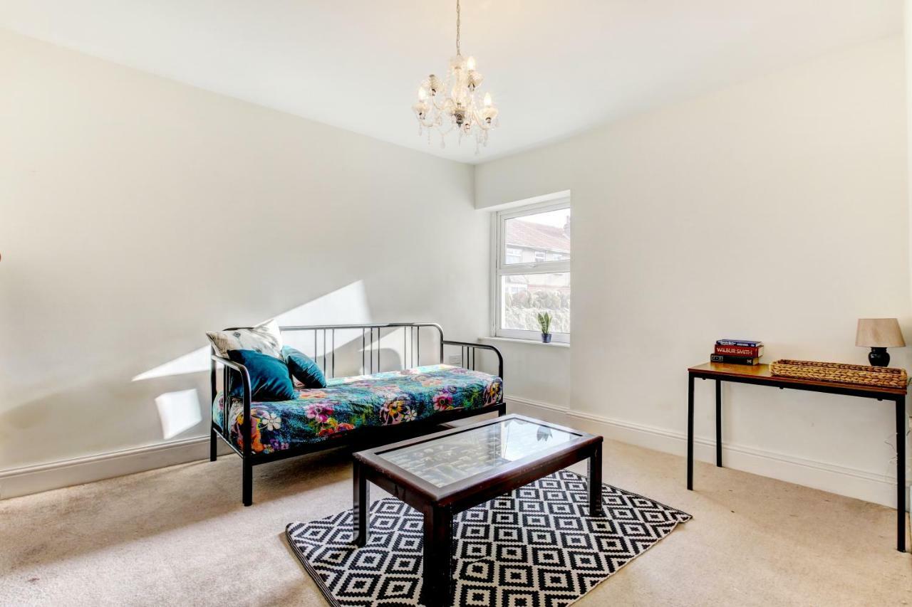 Lovely 3 Bed House In Bristolヴィラ エクステリア 写真